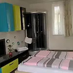 卡兹斯兹旅馆 招待所 *