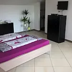 卡兹斯兹旅馆 招待所