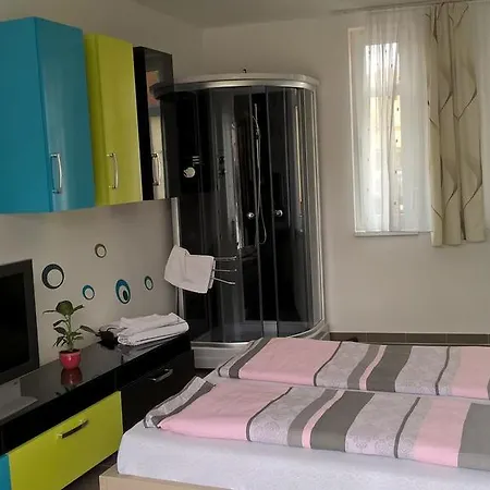 Kazinczy Guest house *
