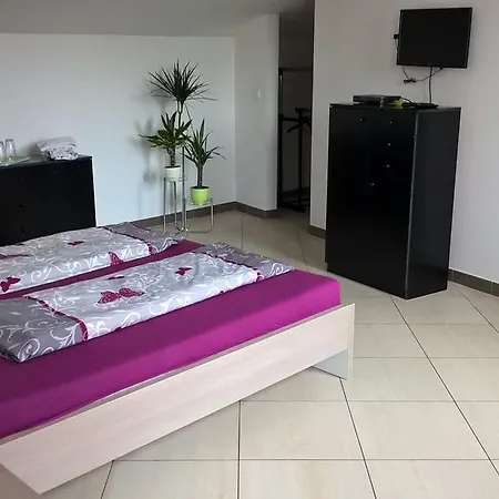 Kazinczy Guest house